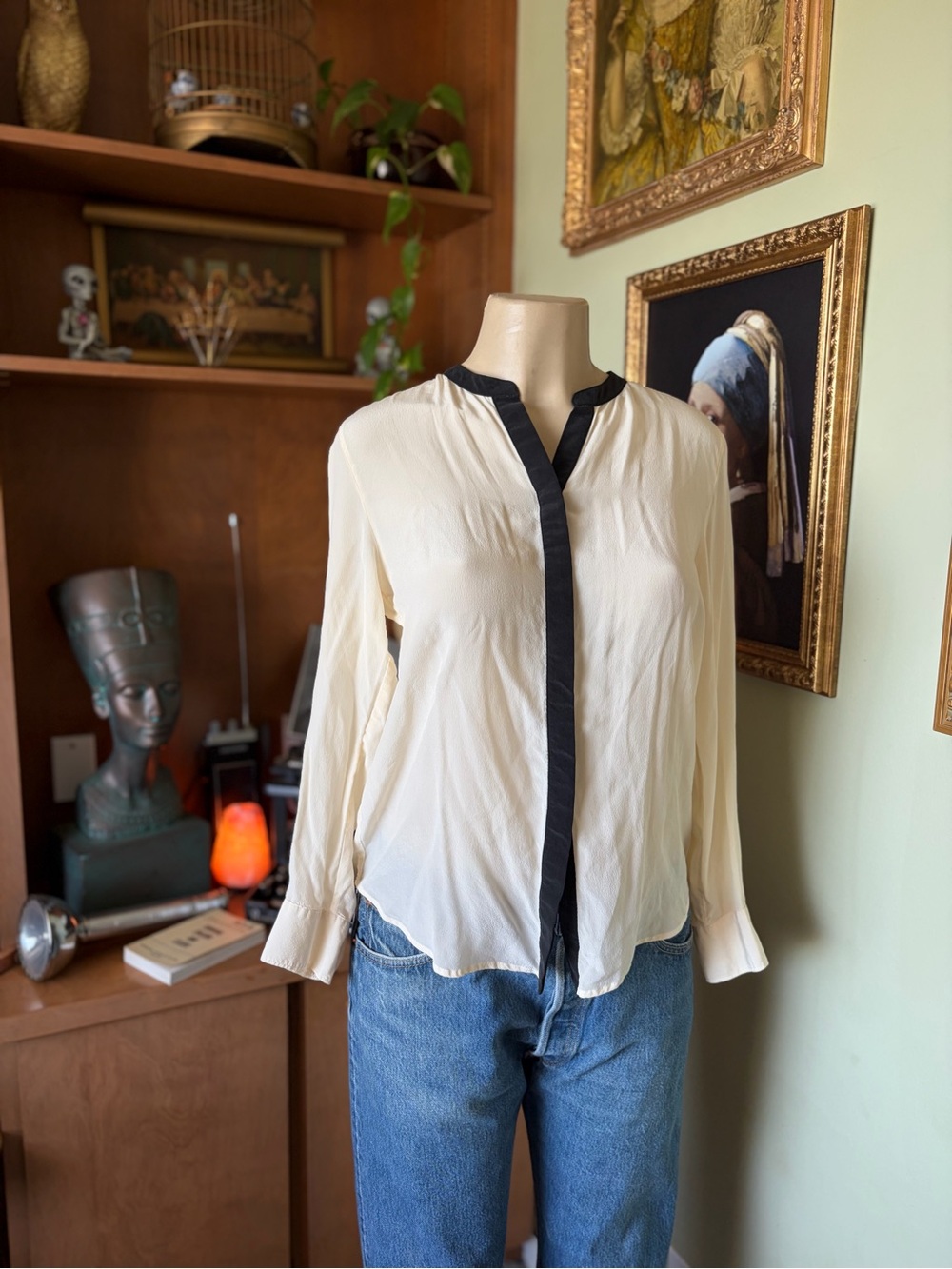 UNIQLO Cream Long-Sleeve Blouse with Black Trim Size L Preppy Y2k Poet Blouse
